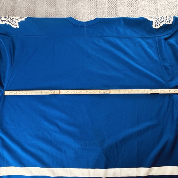 Vintage 90s CCM Center Ice Toronto Maple Leafs NHL Hockey Game Strap Jersey 54 - Picture 11 of 12